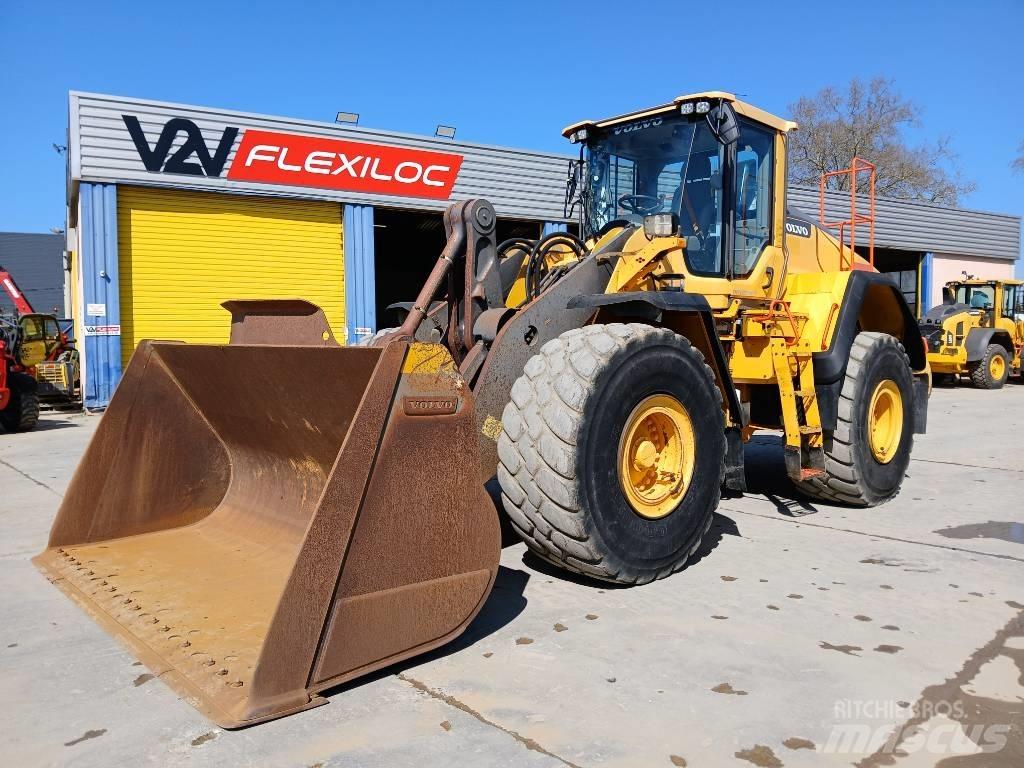 Volvo L 150 H Pale gommate