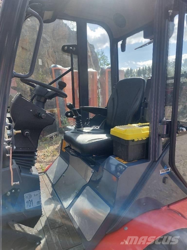 Flexi Trac 1226 cab Trattori