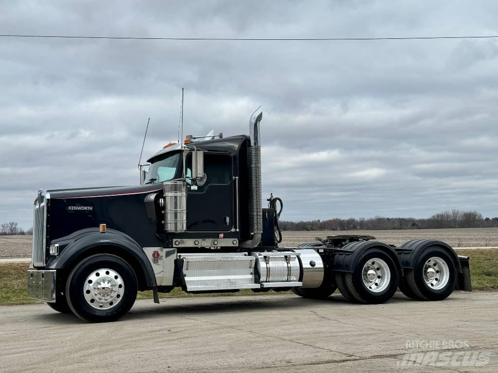 Kenworth W900 Motrici e Trattori Stradali