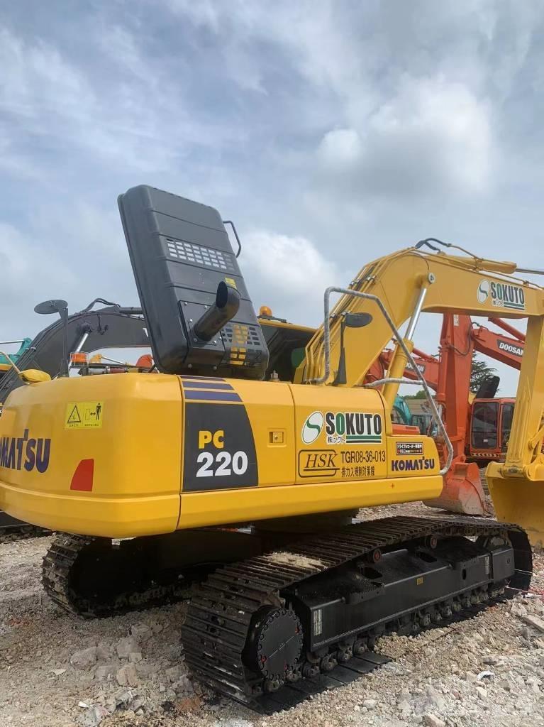 Komatsu PC 220-8 Escavatori cingolati