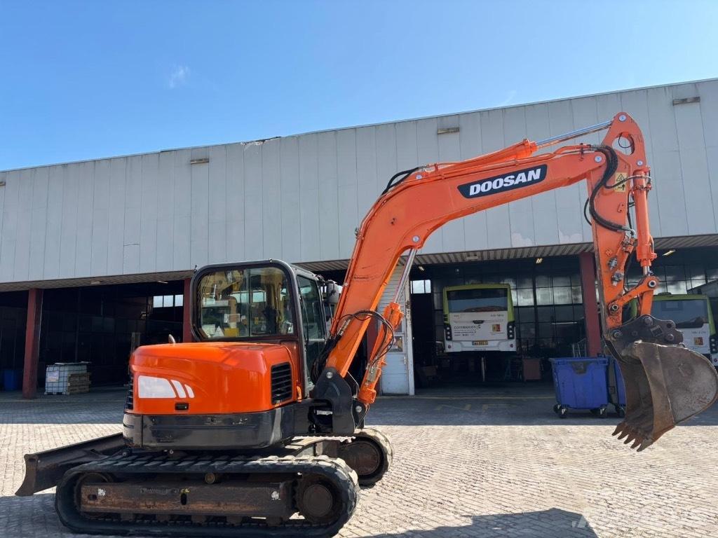 Doosan DX 80 R Escavatori medi 7t - 12t