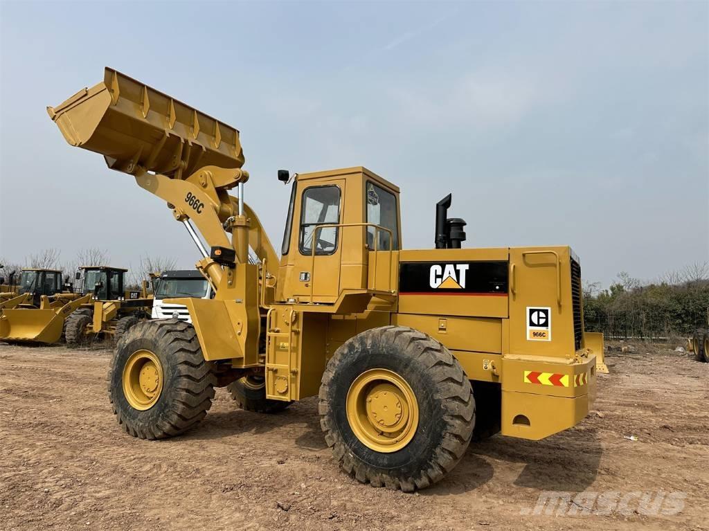 CAT 966 C Pale gommate