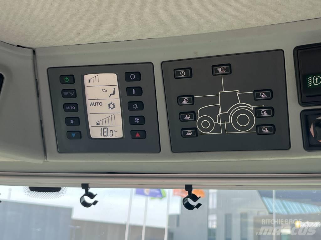 CLAAS AXION 870 Trattori