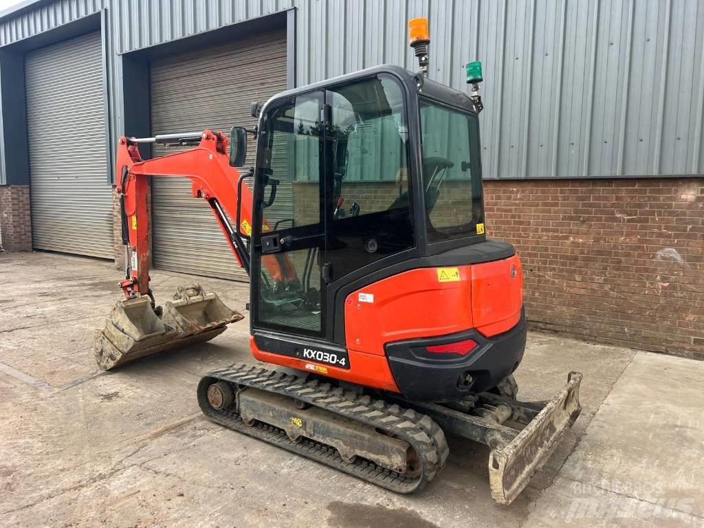 Kubota KX 030-4 Miniescavatori