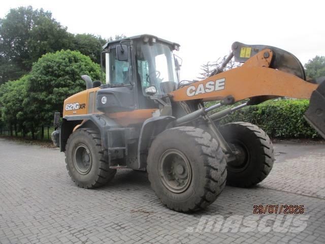CASE 621 C Pale gommate