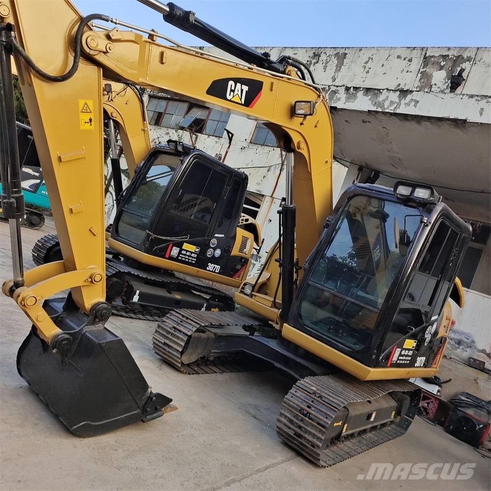 CAT 307 D Escavatori medi 7t - 12t