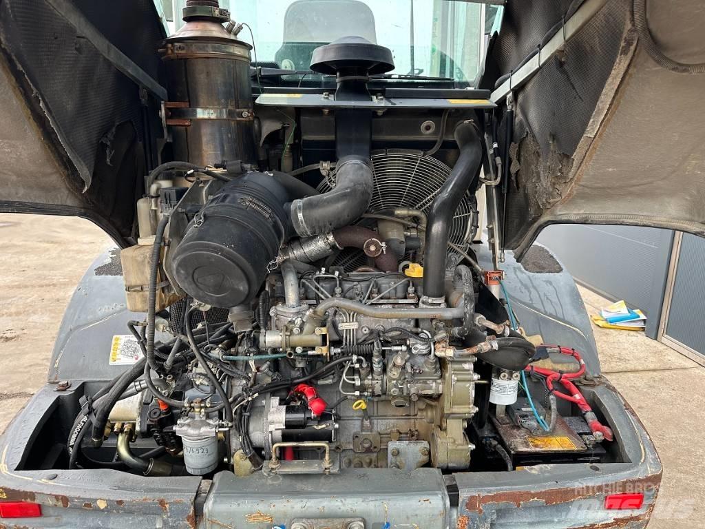 Liebherr L 506 Pale gommate