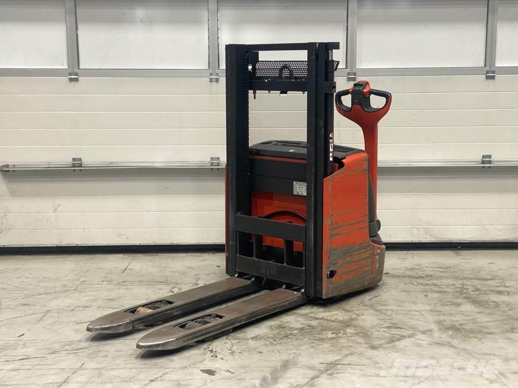 Linde L12 I Transpallet uomo a terra