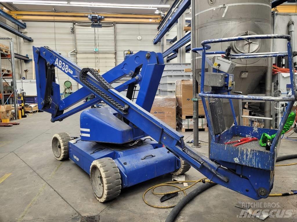 UpRight AB38 Piattaforme a braccio articolato