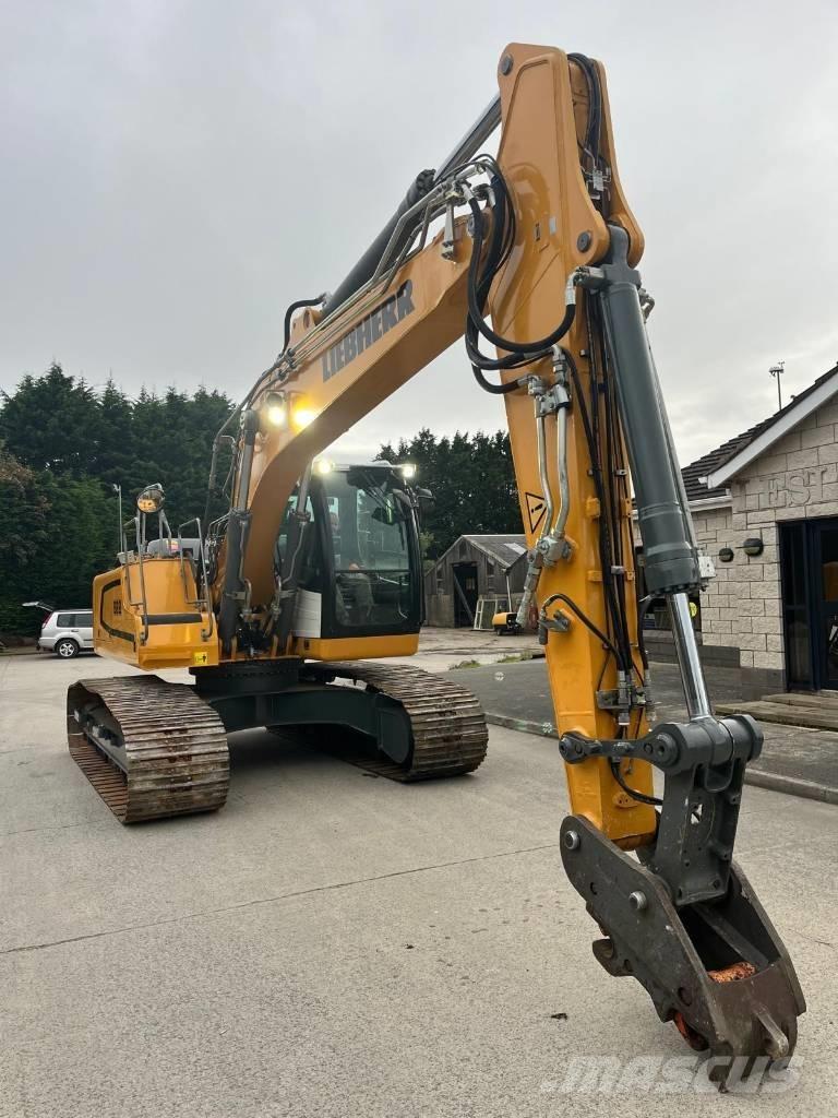 Liebherr R 922 Escavatori cingolati