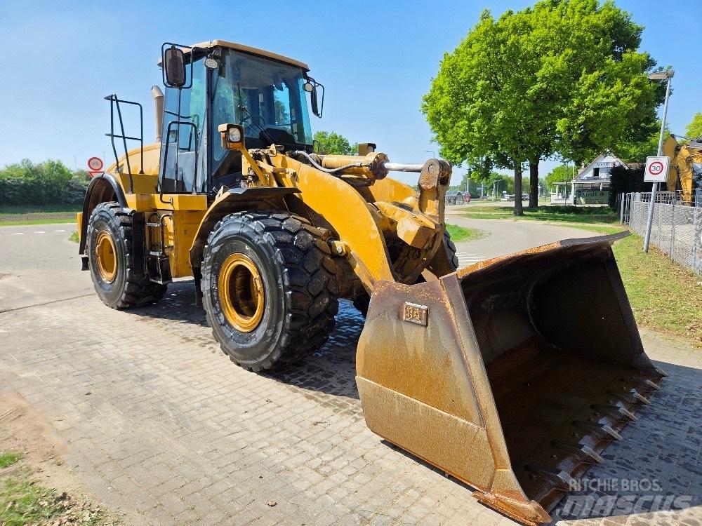 CAT 962H Pale gommate