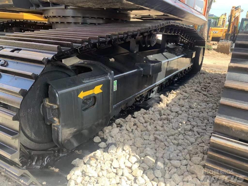 Doosan DX 225 LC Escavatori cingolati