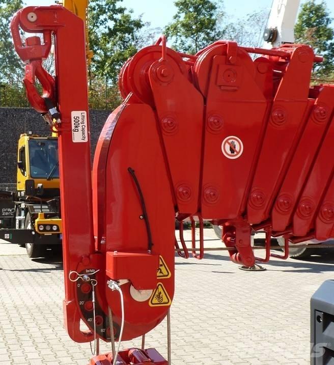Unic URW-547 Mini gru