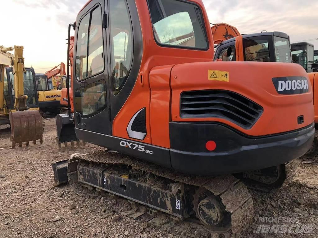 Doosan 75-9c Escavatori cingolati