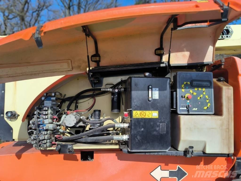 JLG 800 AJ Piattaforme a braccio articolato