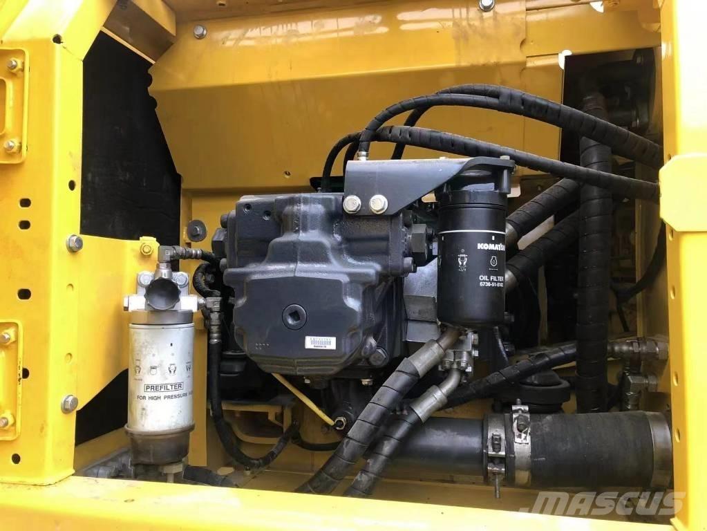 Komatsu PC 210 LC Escavatori cingolati