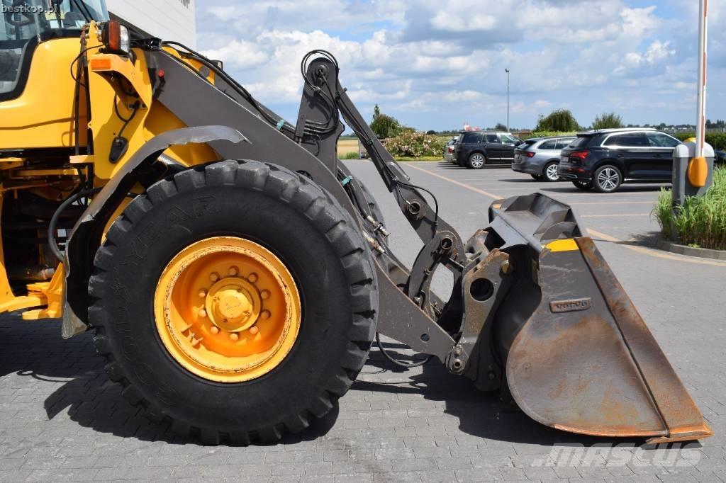 Volvo L 60 G Pale gommate