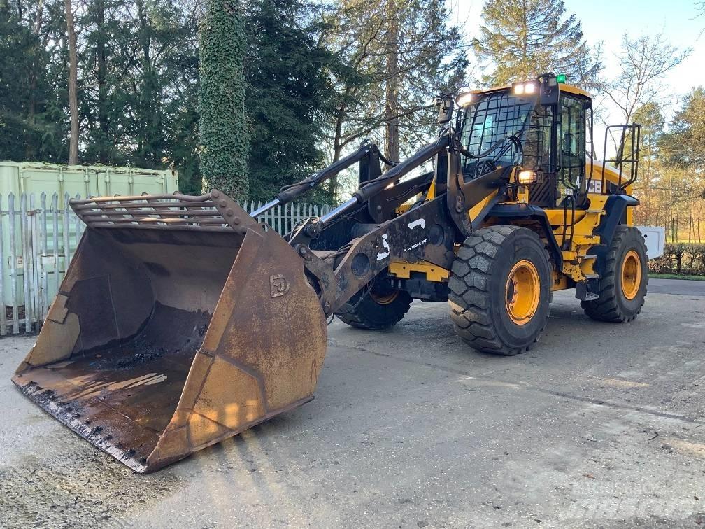 JCB 437 HT Pale gommate