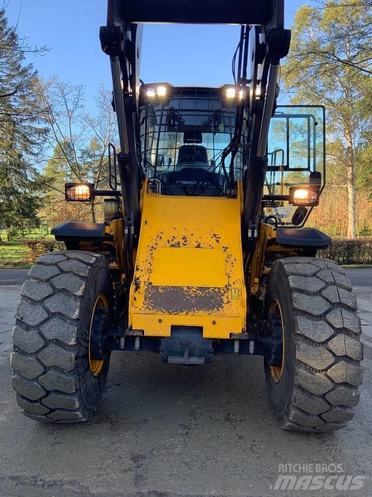JCB 437 HT Pale gommate