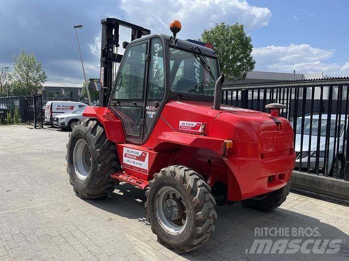 Manitou M30-4 Elevatore per esterni