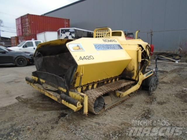 Bomag PROPAVER 4420 Finitrici