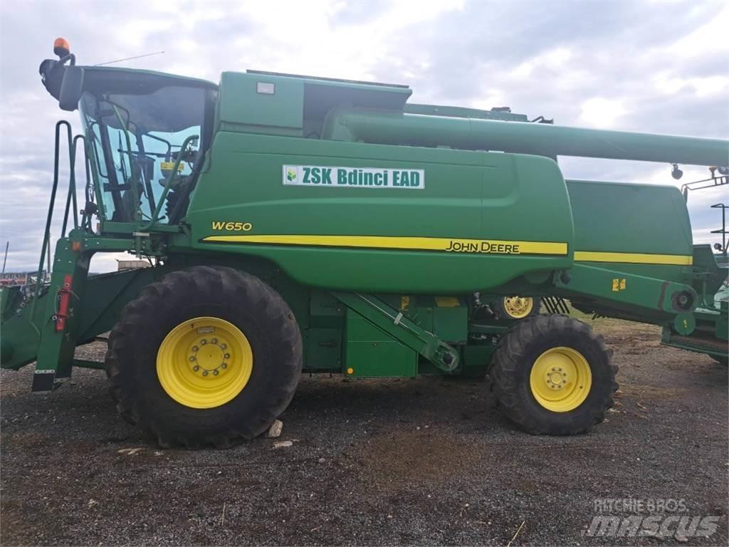 John Deere W650 Mietitrebbiatrici