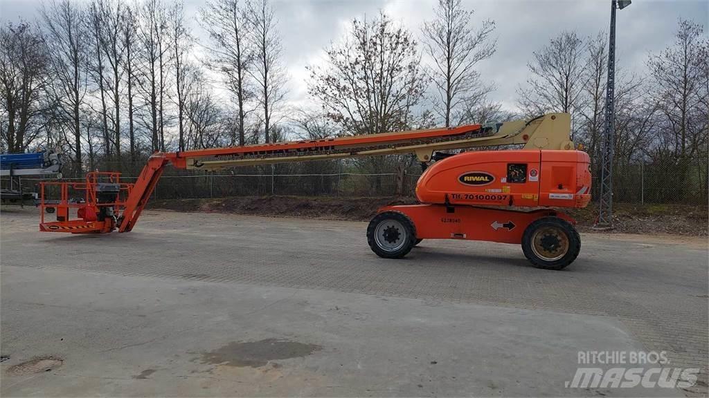 JLG 860SJ Piattaforme a braccio telescopico
