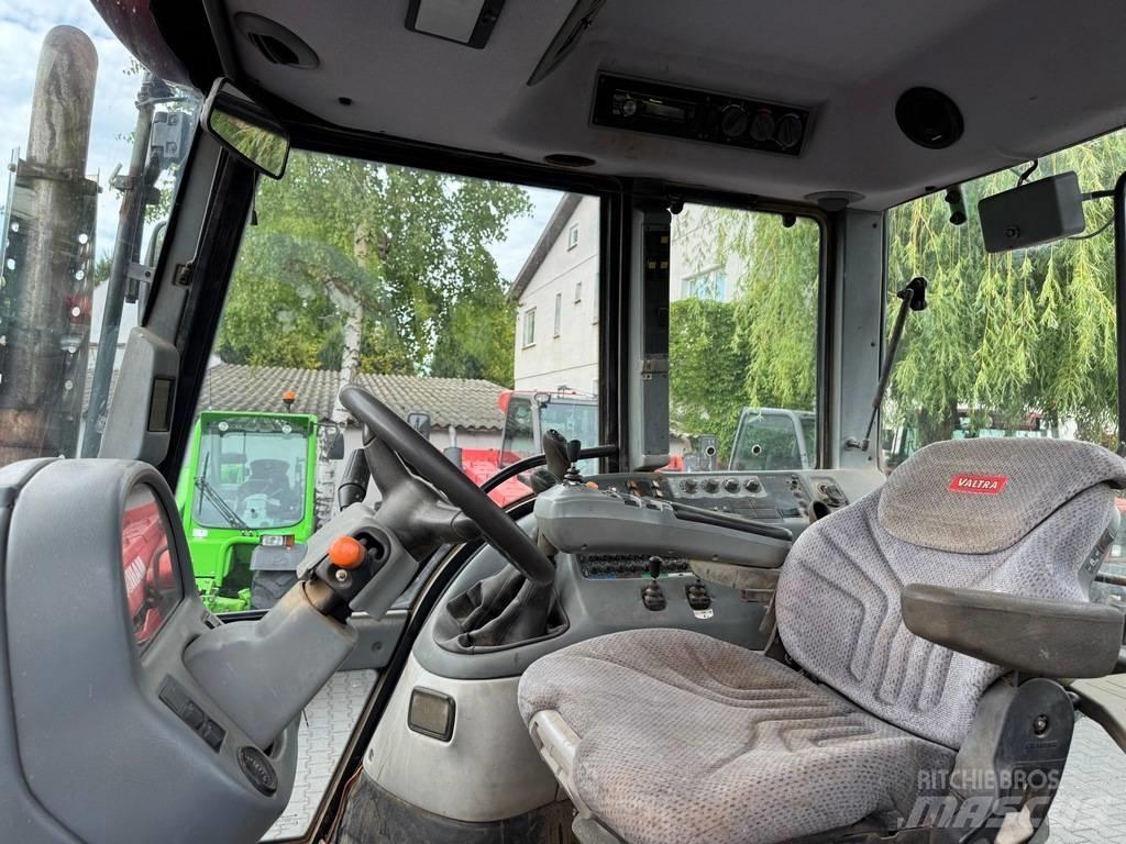 Valtra T160 HiTECH Trattori