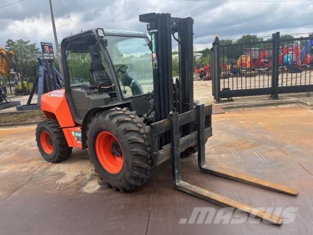Ausa C 351 Elevatore per esterni
