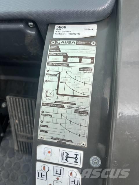 Ausa C 351 Elevatore per esterni