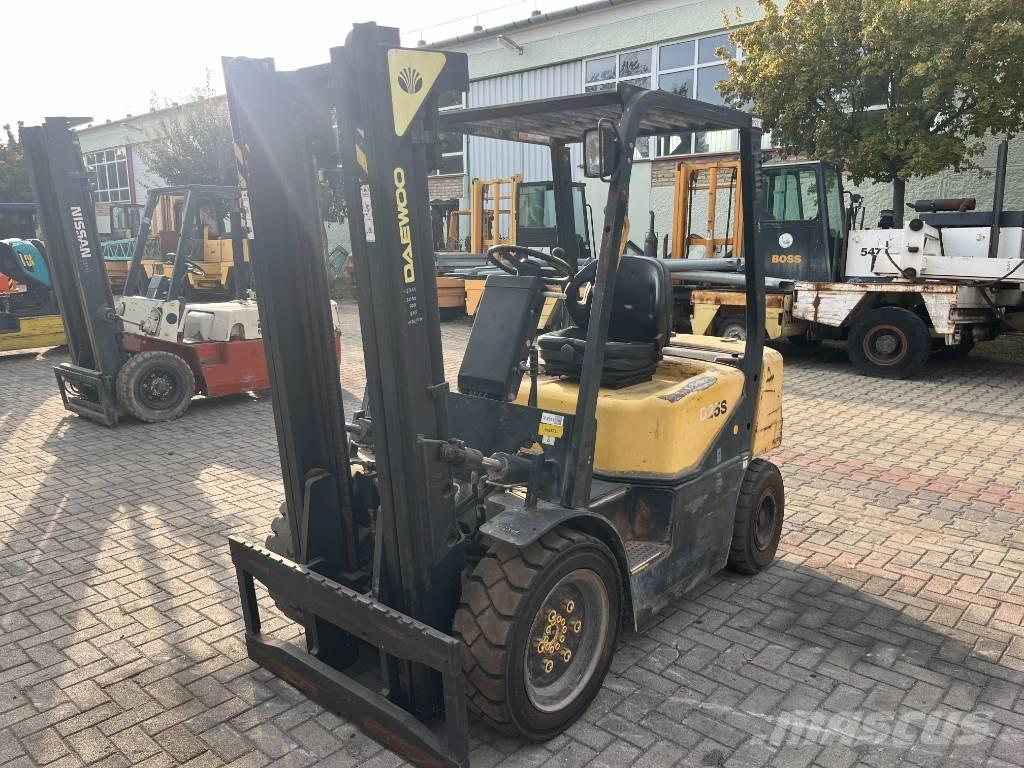 Daewoo D25S3 V-2311 Carrelli elevatori diesel