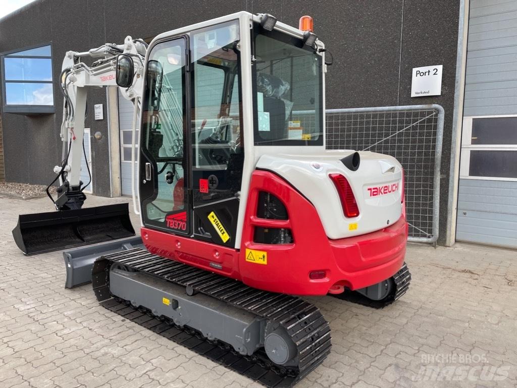 Takeuchi TB370 Miniescavatori