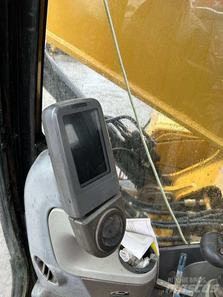 CAT 325DL Escavatori cingolati