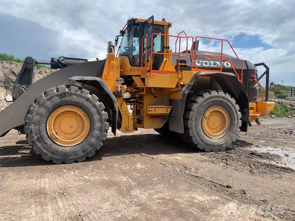 Volvo L 350 H Pale gommate