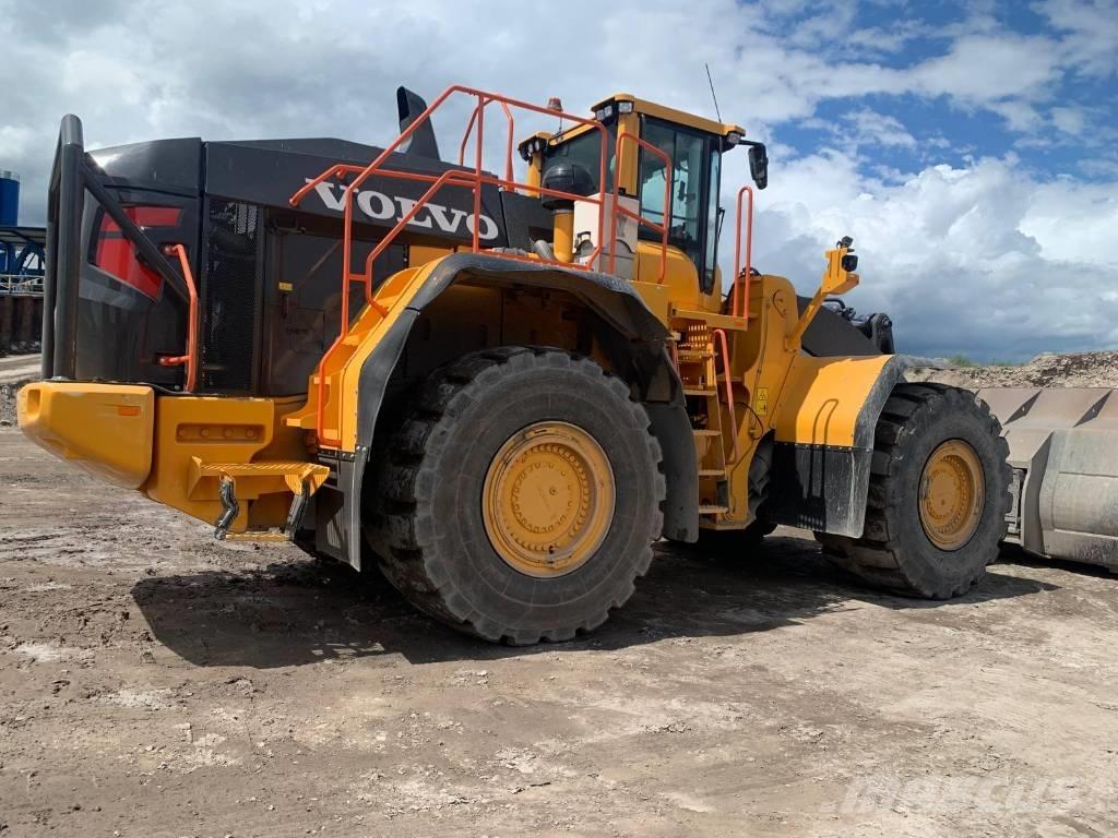 Volvo L 350 H Pale gommate
