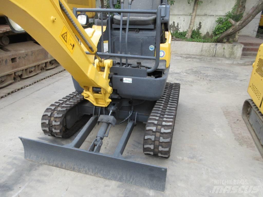 Komatsu PC 18 Miniescavatori