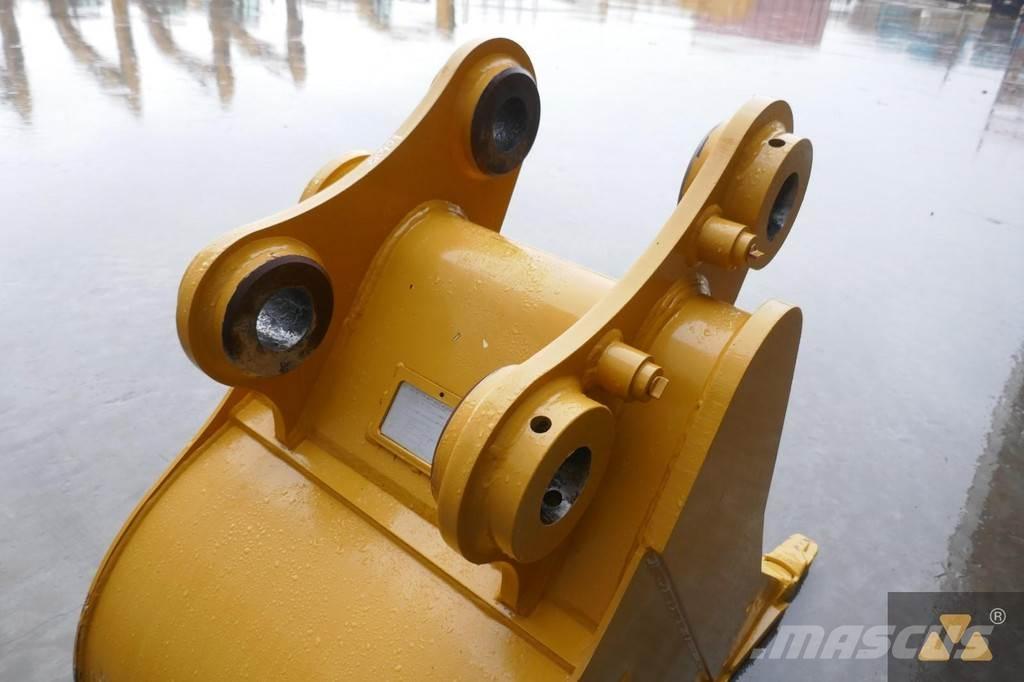 CAT 320 Bucket Benne