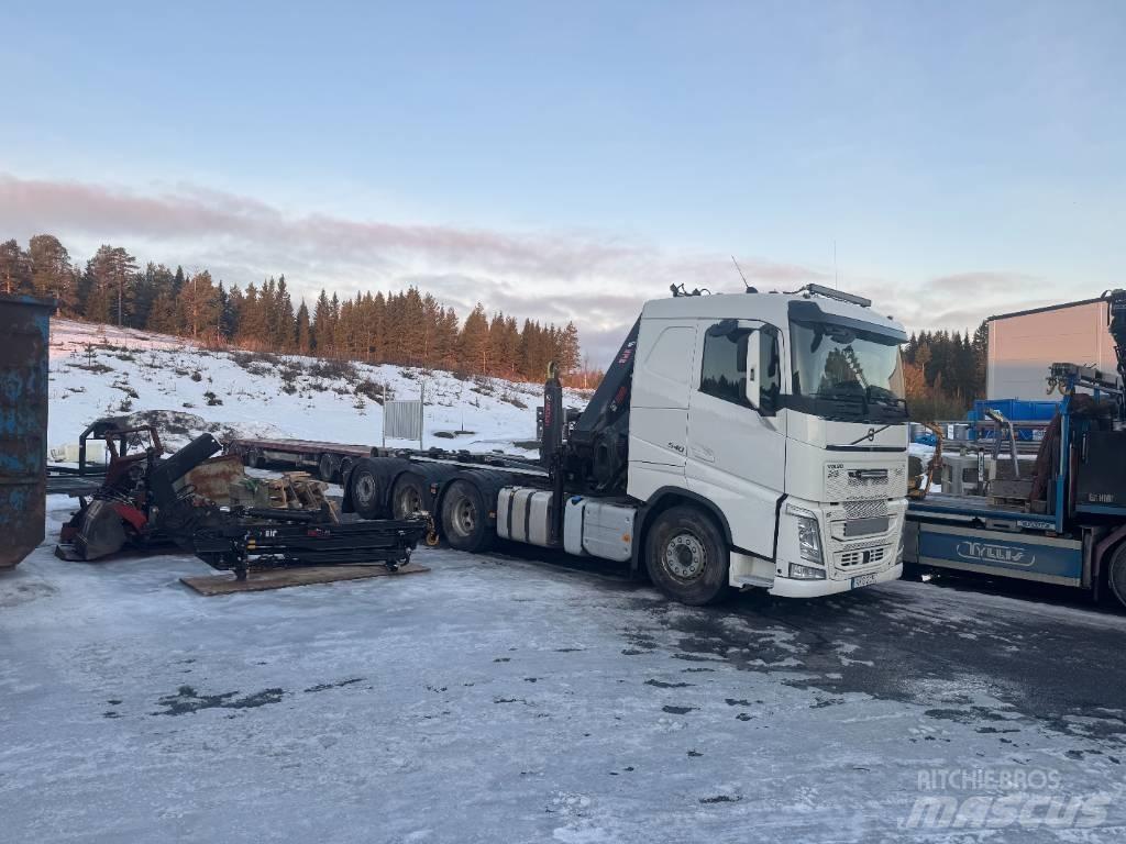 Volvo Kran & krokbil Camion con gancio di sollevamento