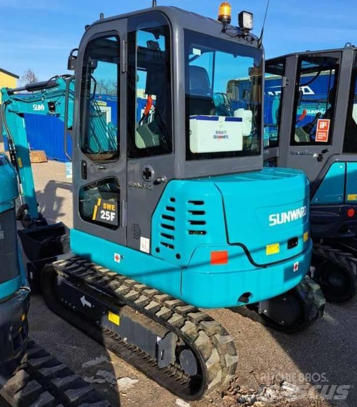 Sunward SWE25F Miniescavatori
