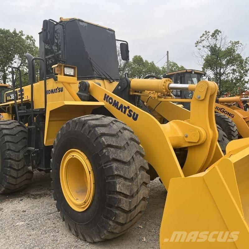 Komatsu WA 380 Pale gommate