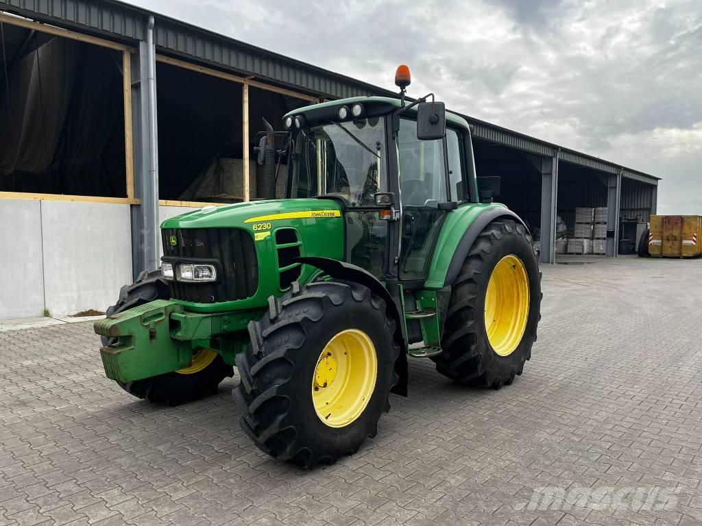 John Deere 6120 Trattori