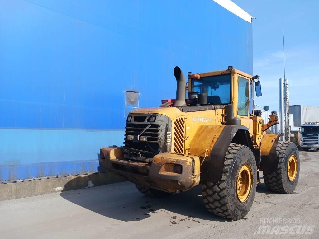 Volvo L 120 E Pale gommate