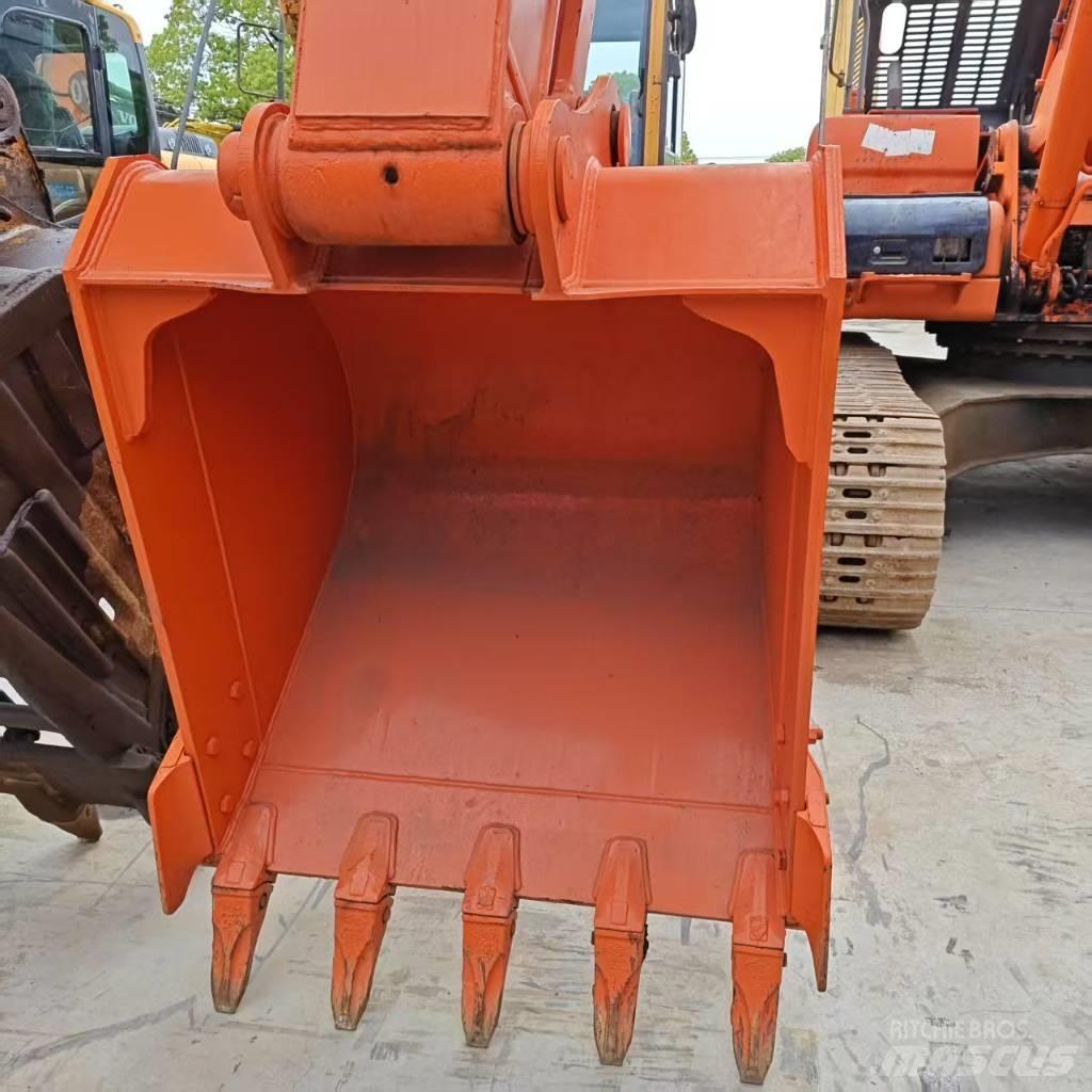 Hitachi ZX 210 Escavatori cingolati