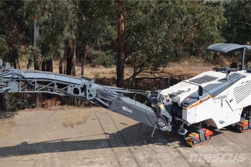 Wirtgen W130F Camion altro