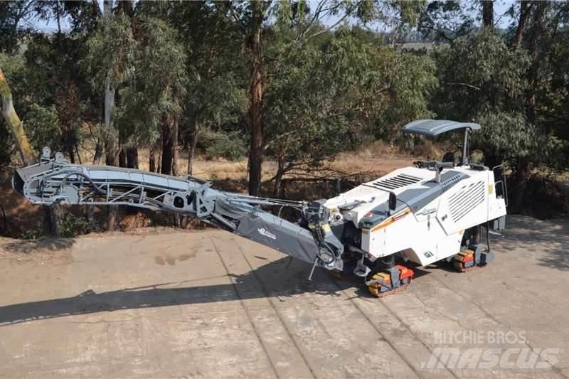 Wirtgen W130F Camion altro