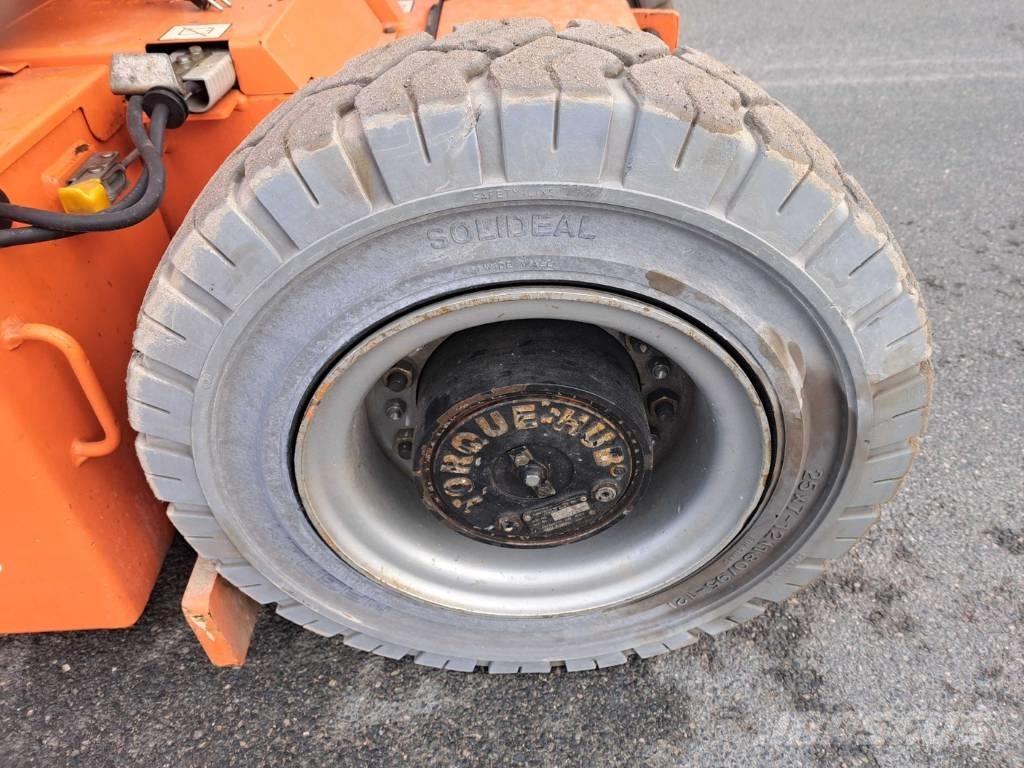 JLG E 300 AJP Piattaforme a braccio articolato