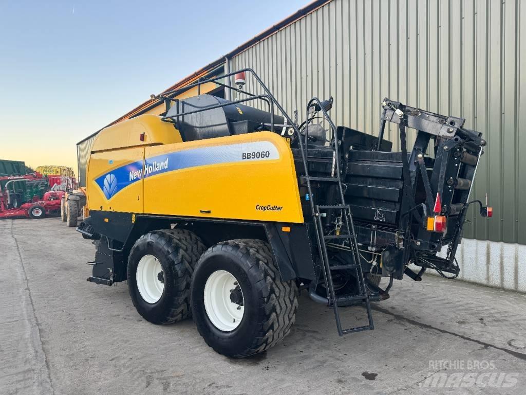 New Holland BB 9060 Presse quadre
