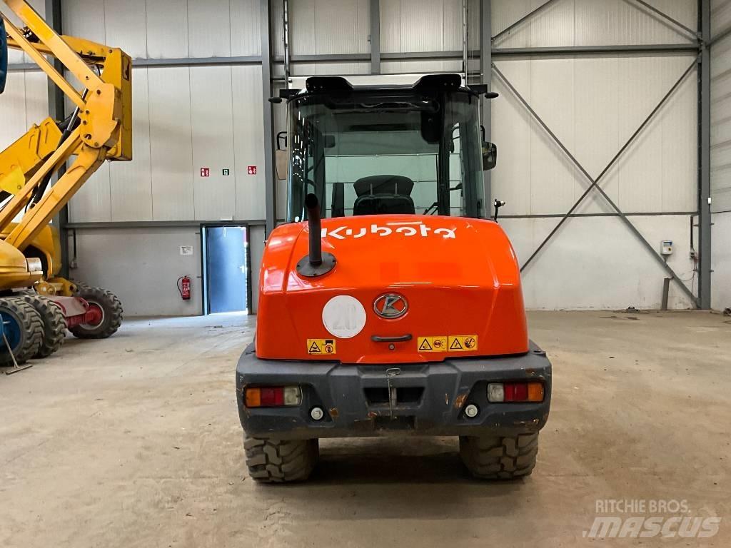 Kubota R 085 Pale gommate