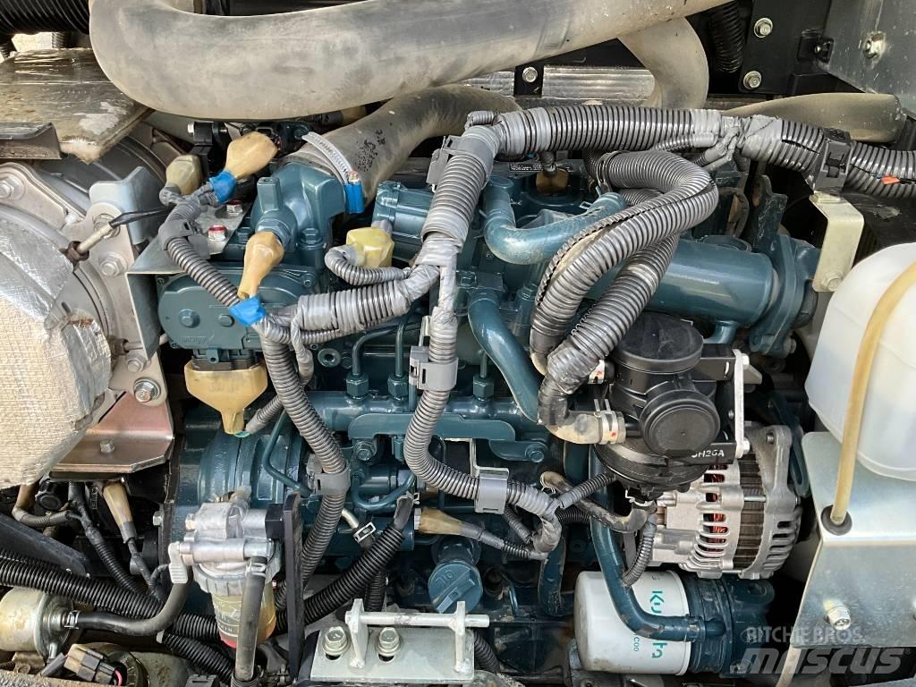 Kubota R 085 Pale gommate