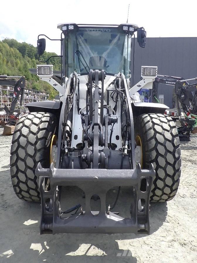 Volvo L 60 H Pale gommate
